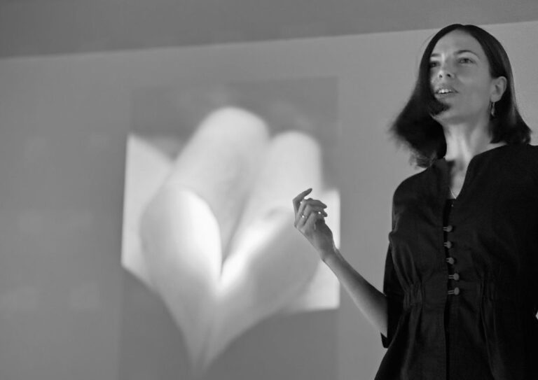 ARTIST TALKS