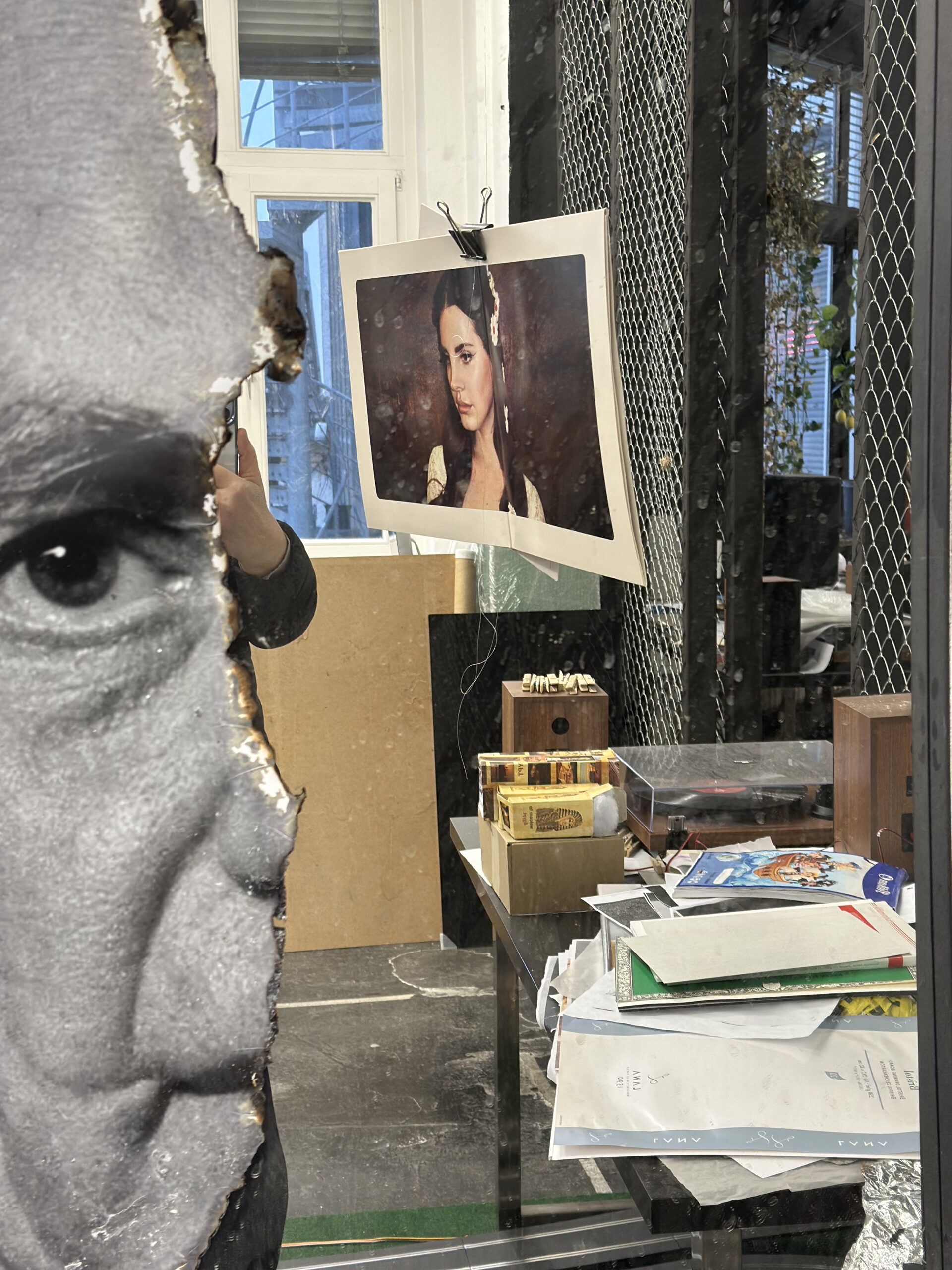 Pigi Psimenou: The Studio of Douglas Gordon